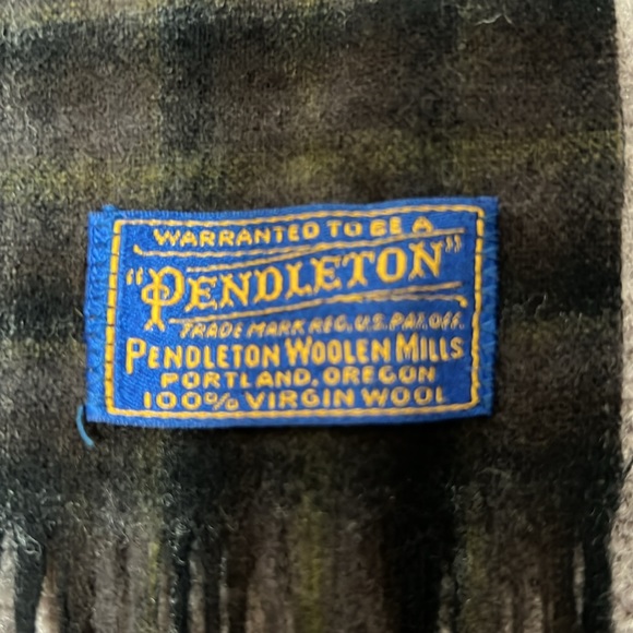 Pendleton Wool Muffler Plaid - Picture 2 of 2